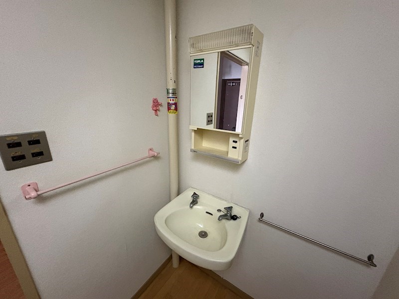 労住協第14ビル西宝町マンション 内観写真（洗面台・洗面所）