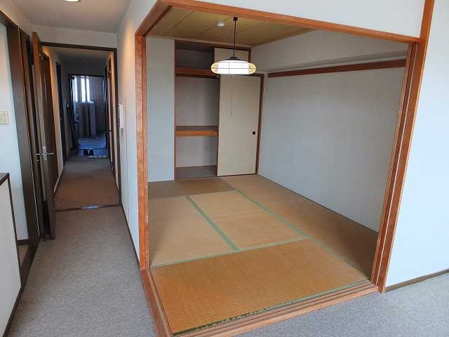 ファミール松島町 和室
